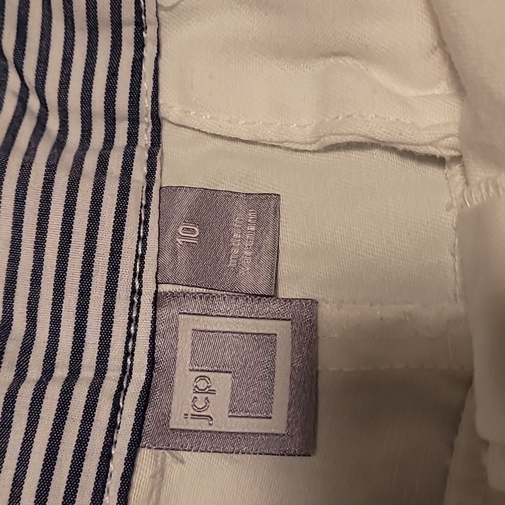 Jcpennys shorts - Picture 3 of 4